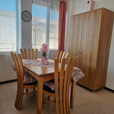 Rose в местност каваци, Apartment *