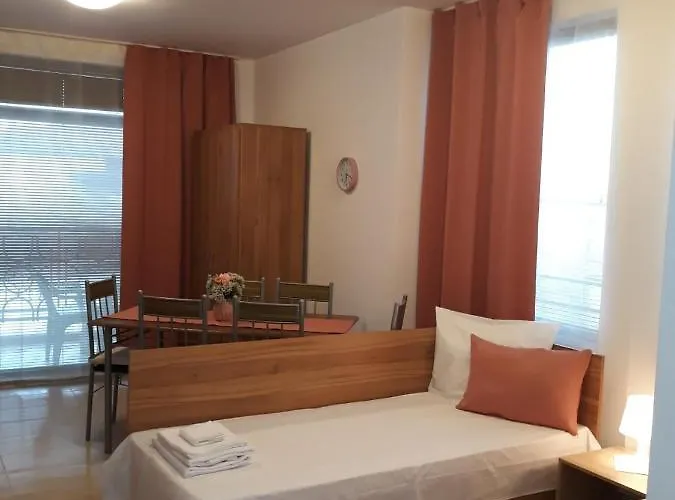 Rose в местност каваци, Sozopol