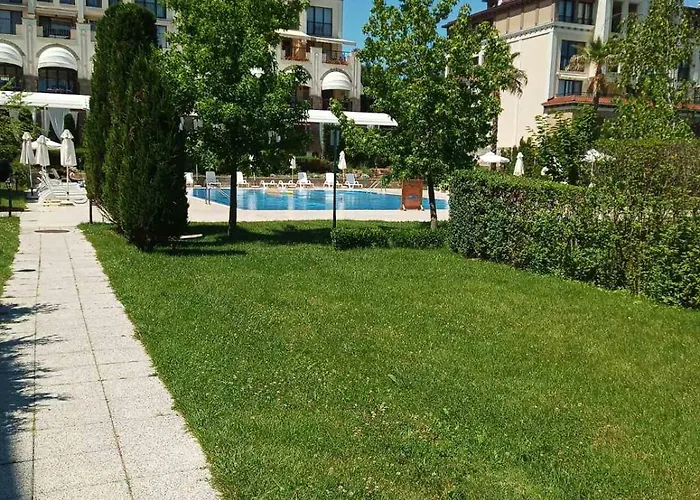 Rose в местност каваци, *